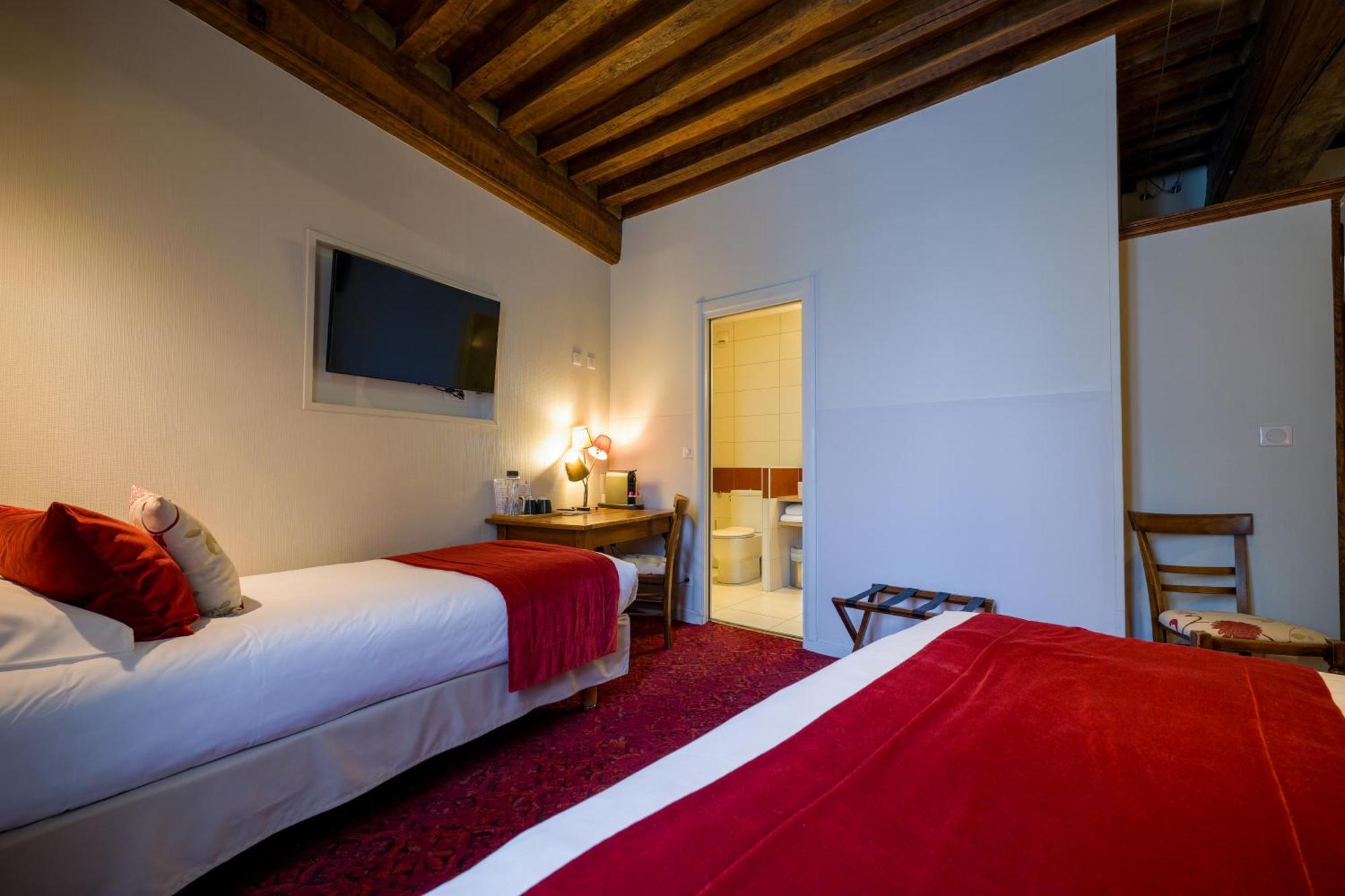 Hotel Wilson - Teritoria Dijon Eksteriør billede